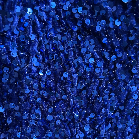 Blue sequins v-neck formal dress - size 0 - Picture 4 of 5